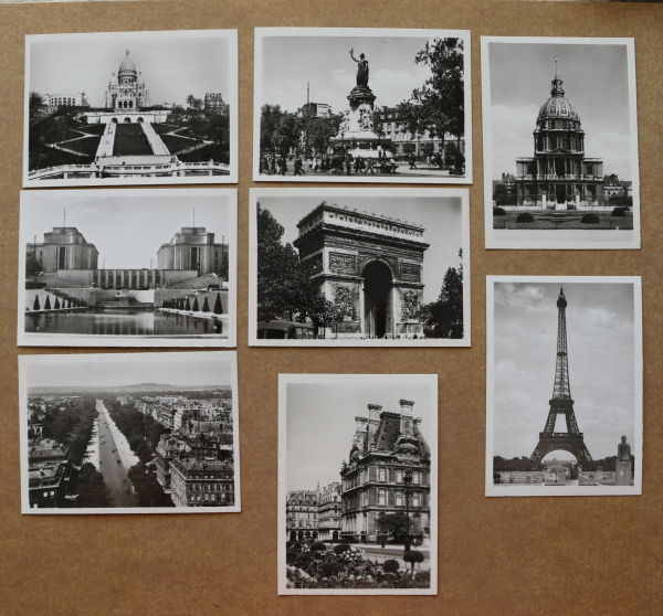 Folder with 20 small Photos Paris 1930-1945 France 75 Paris